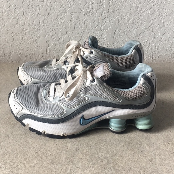 womens nike shox size 7.5